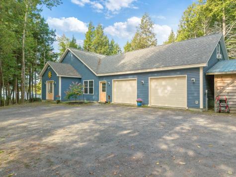 121 Wentworth Cove West Gardiner ME 04345