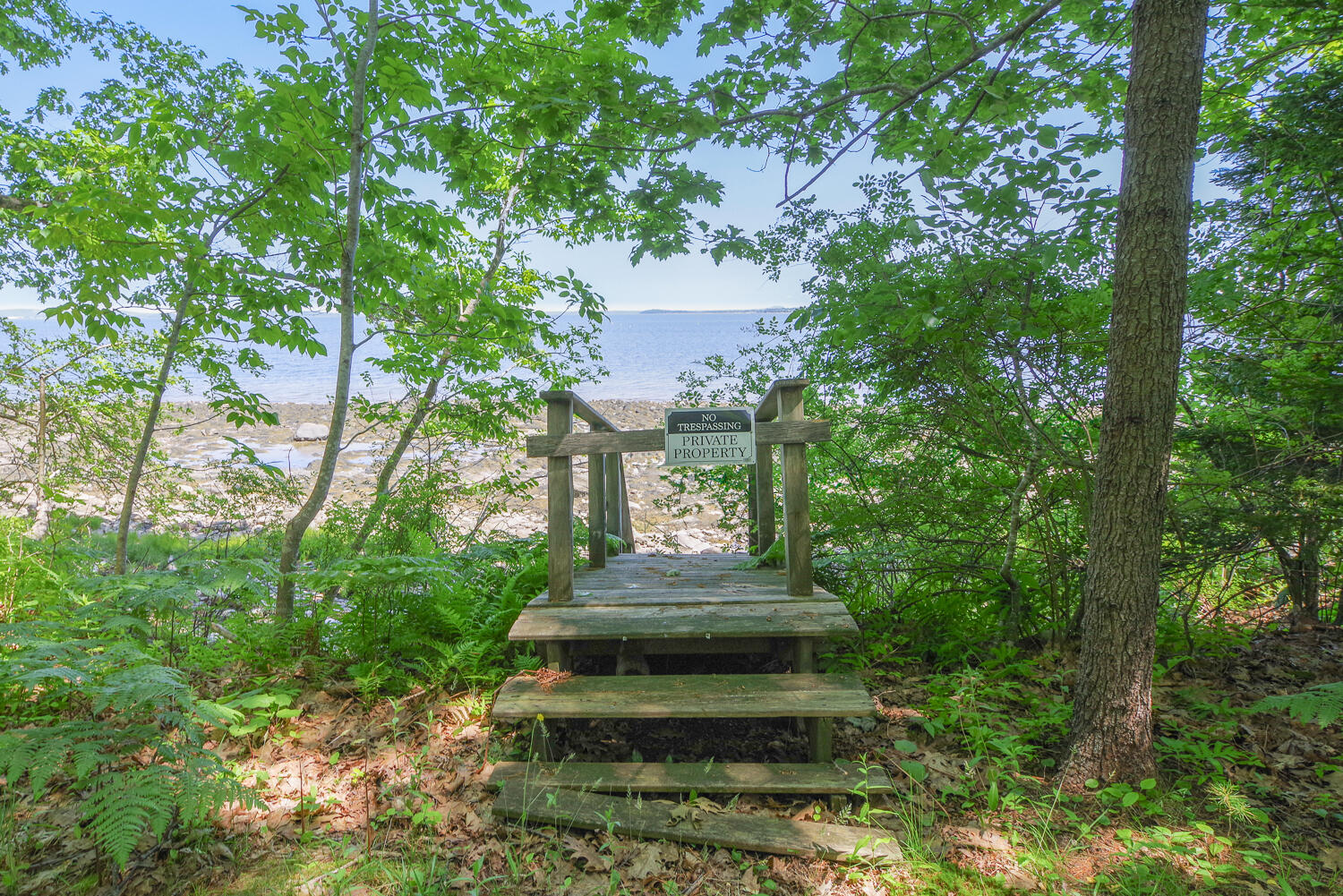 619 Shore Road Northport ME 04849