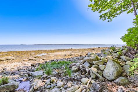 619 Shore Road Northport ME 04849