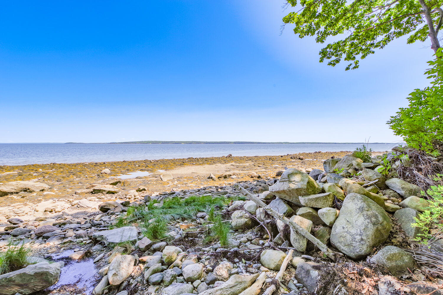 619 Shore Road Northport ME 04849