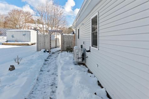 381 Pond Road Lewiston ME 04240