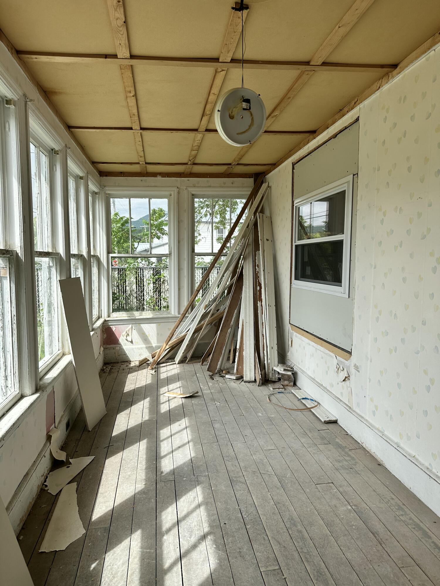 18 Porter Bridge Road Mexico ME 04257