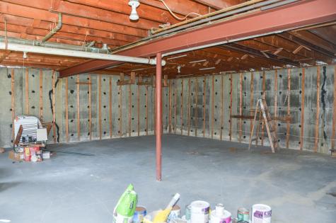 499 W River Road Augusta ME 04330