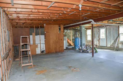 499 W River Road Augusta ME 04330