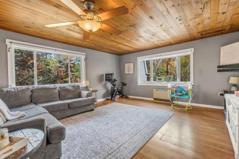 44 Country View Drive Leeds ME 04263