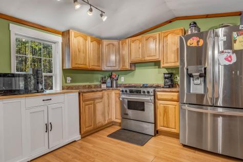 44 Country View Drive Leeds ME 04263