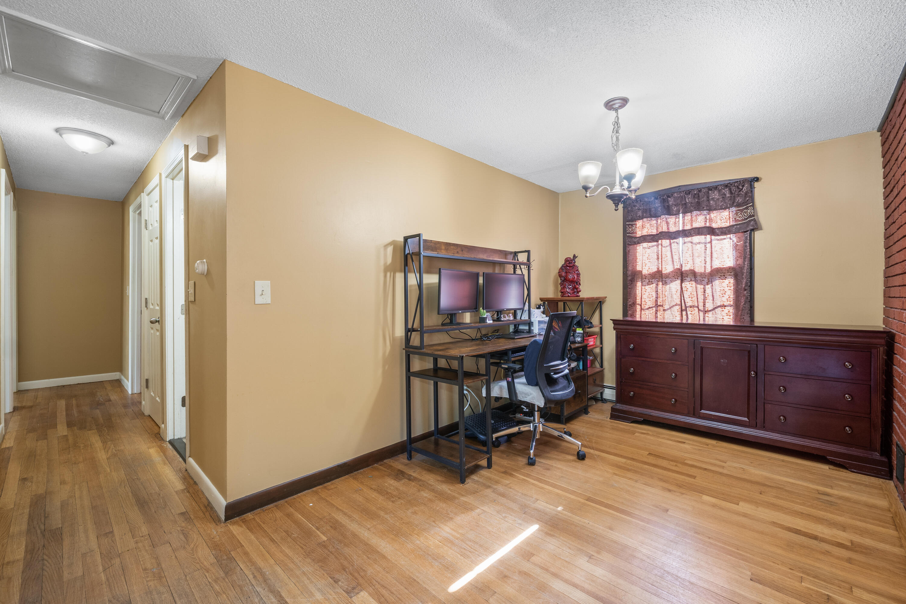 20 Sunderland Drive Auburn ME 04210