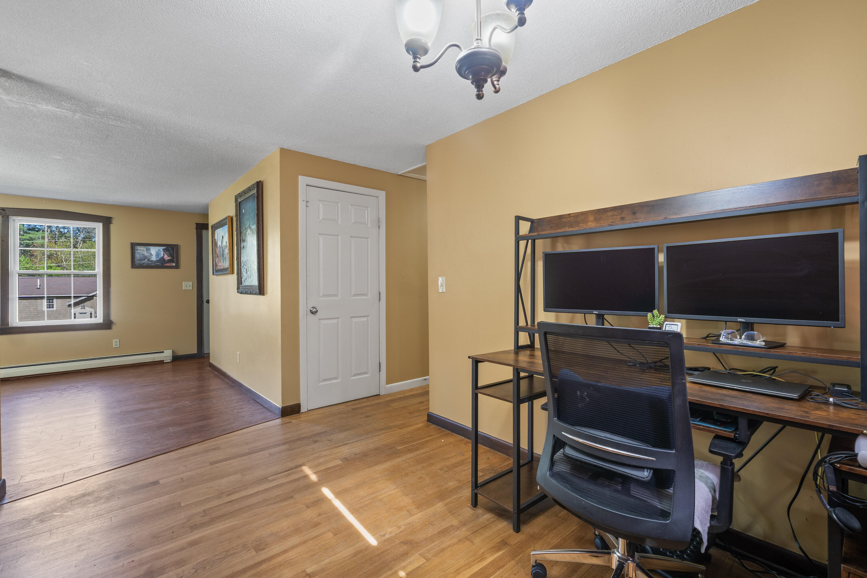 20 Sunderland Drive Auburn ME 04210