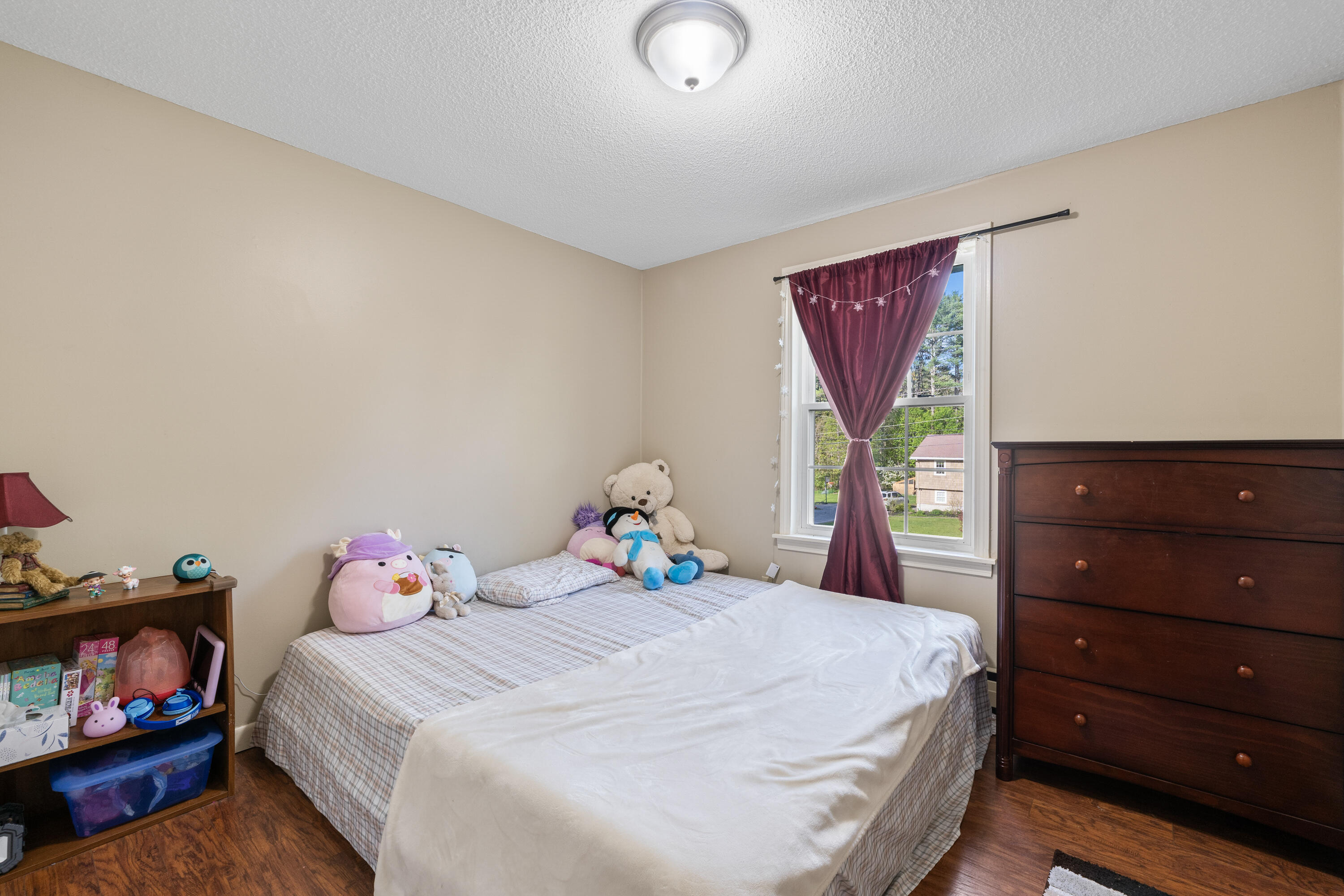 20 Sunderland Drive Auburn ME 04210