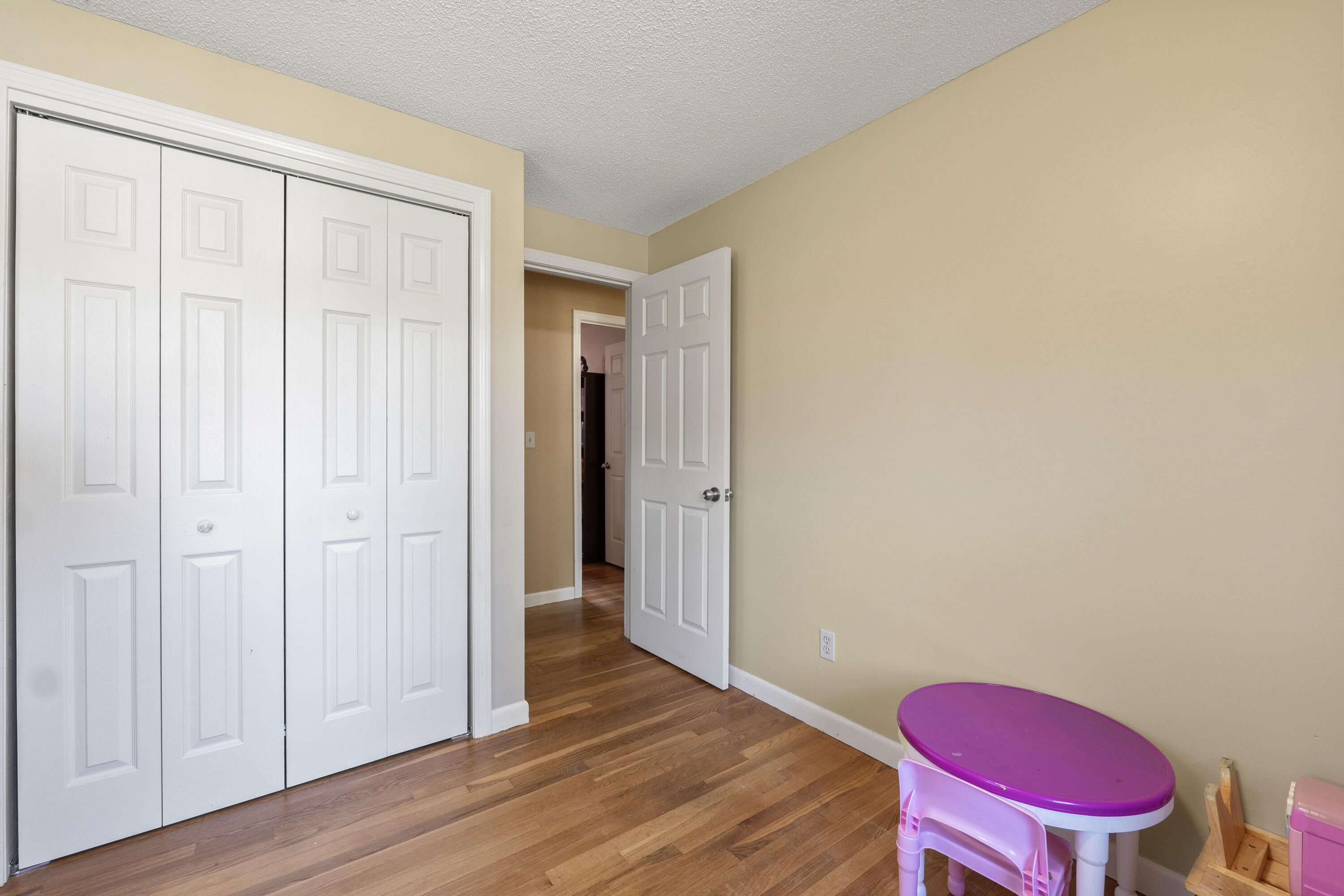 20 Sunderland Drive Auburn ME 04210