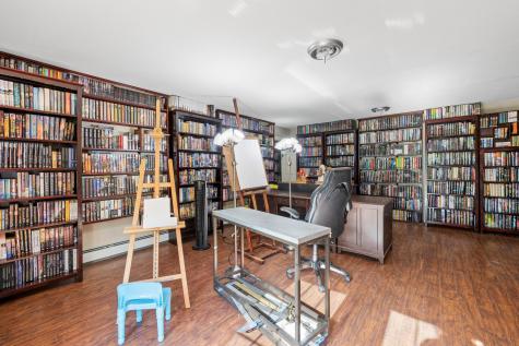 20 Sunderland Drive Auburn ME 04210