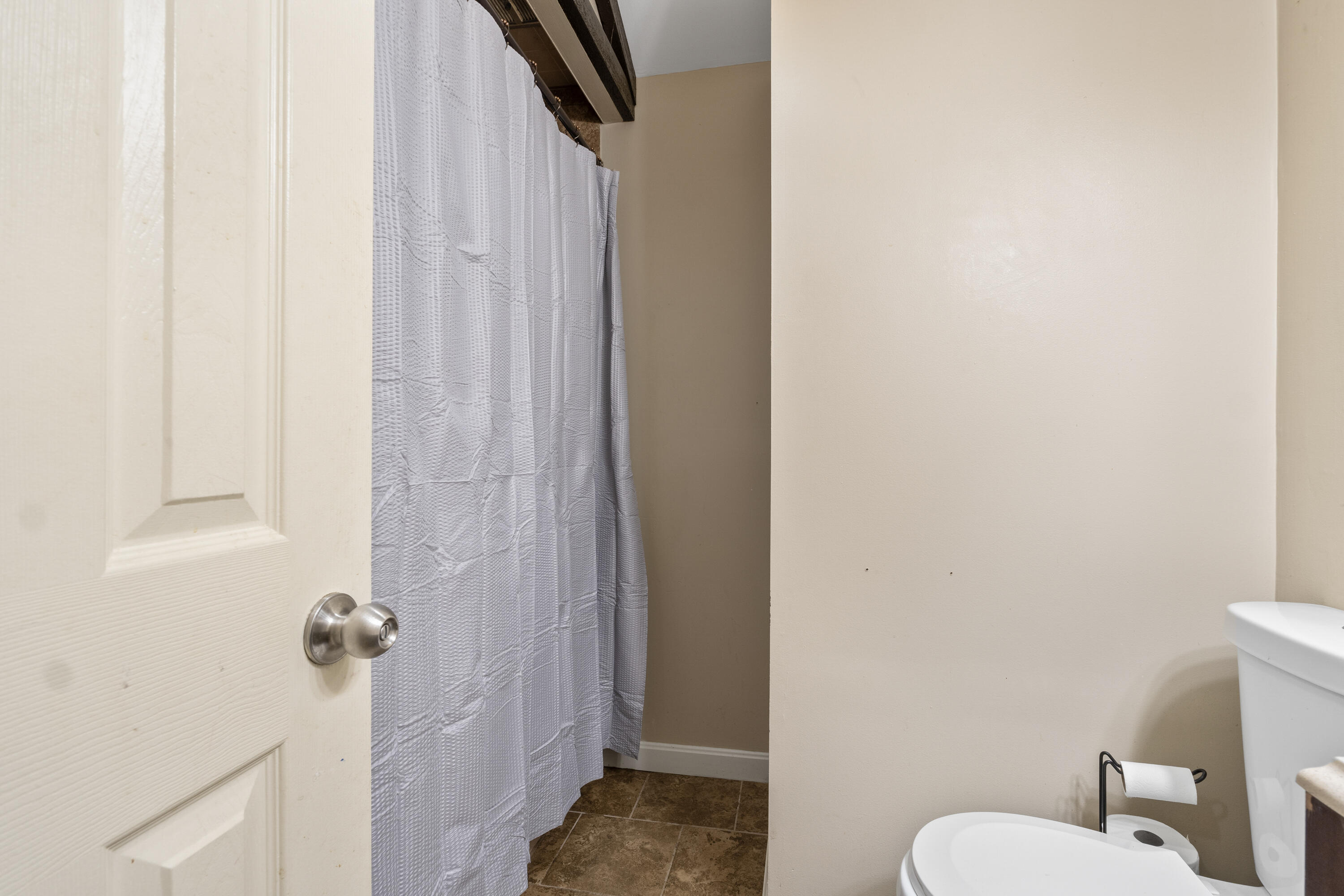 20 Sunderland Drive Auburn ME 04210