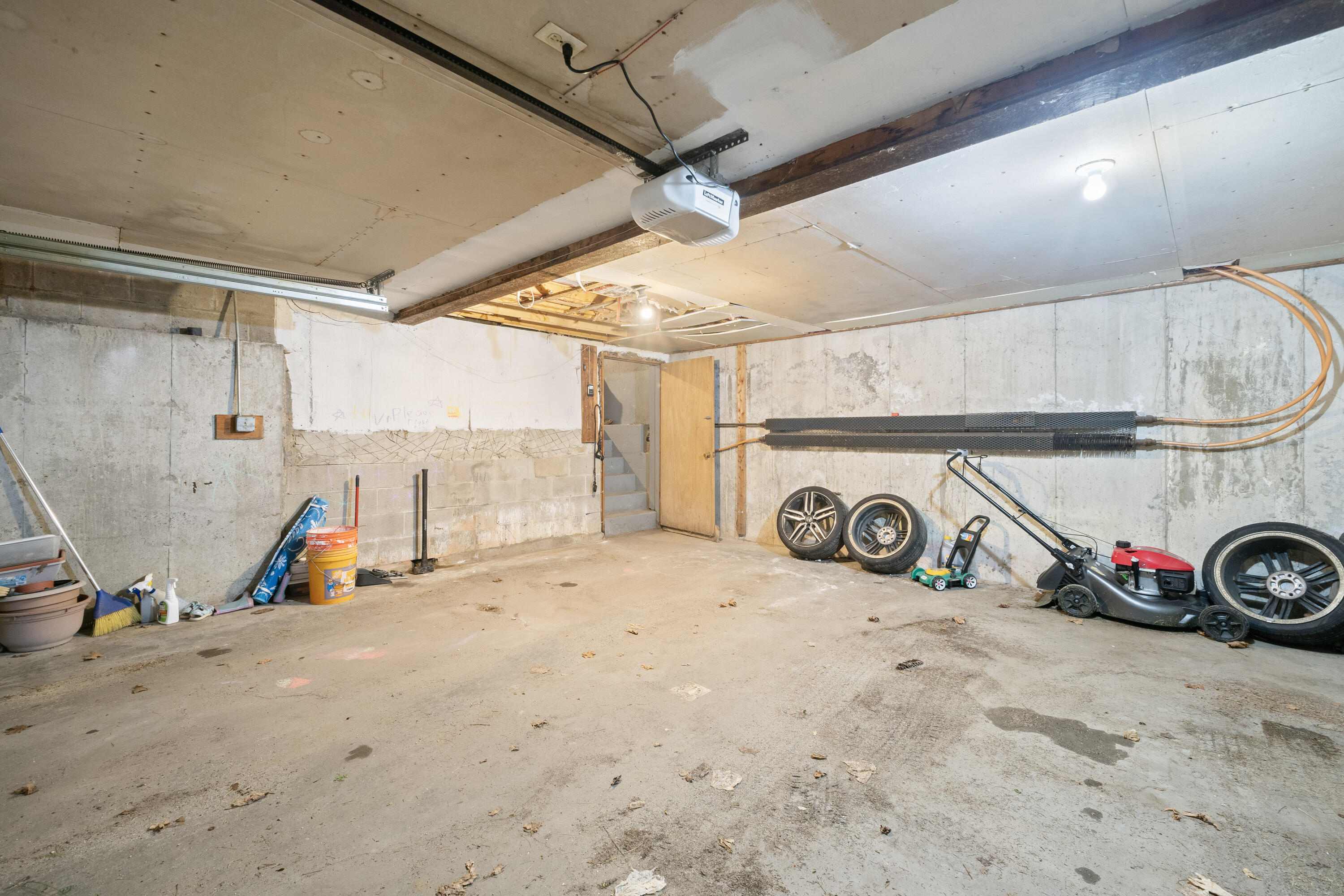 20 Sunderland Drive Auburn ME 04210