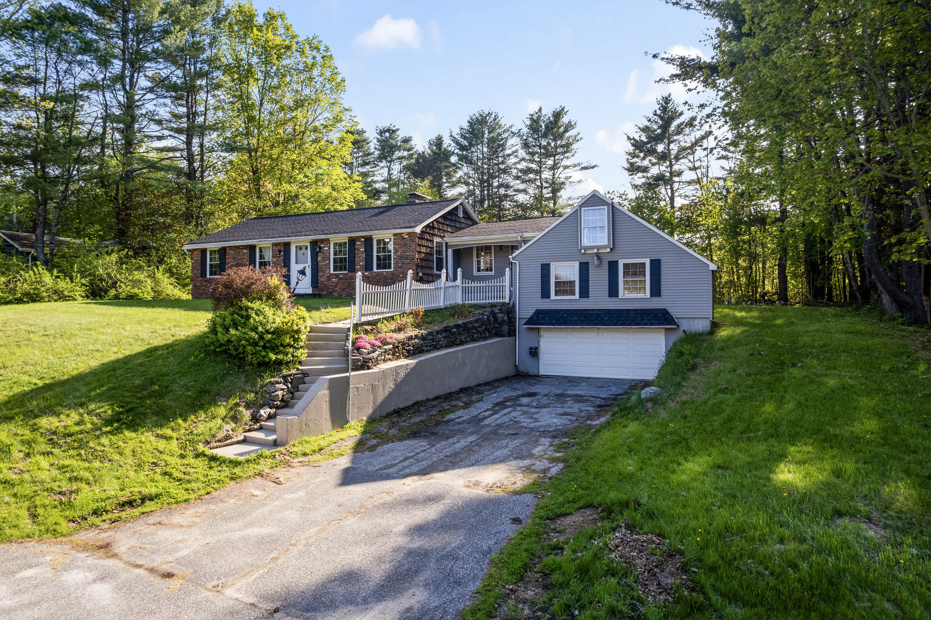 20 Sunderland Drive Auburn ME 04210