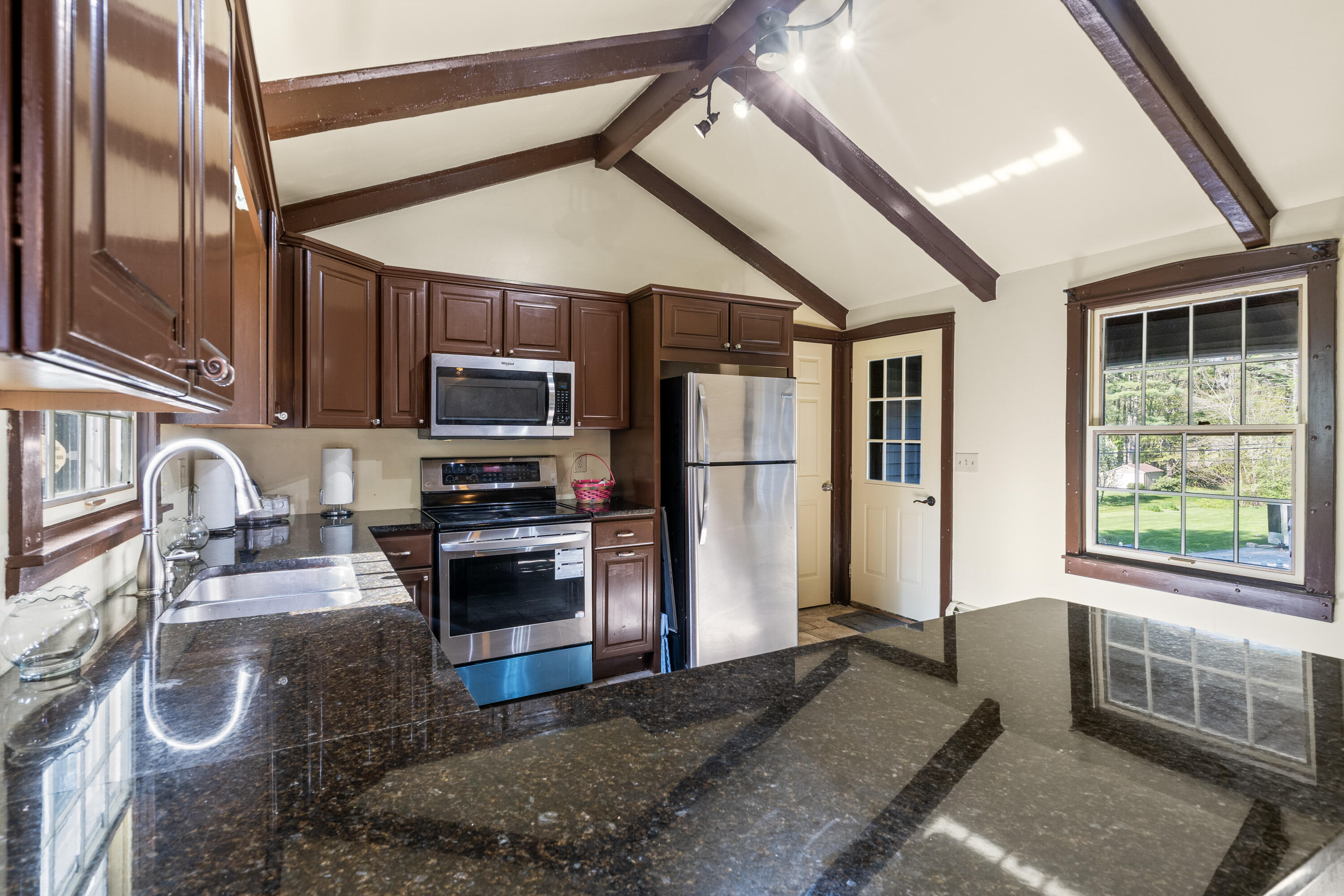 20 Sunderland Drive Auburn ME 04210