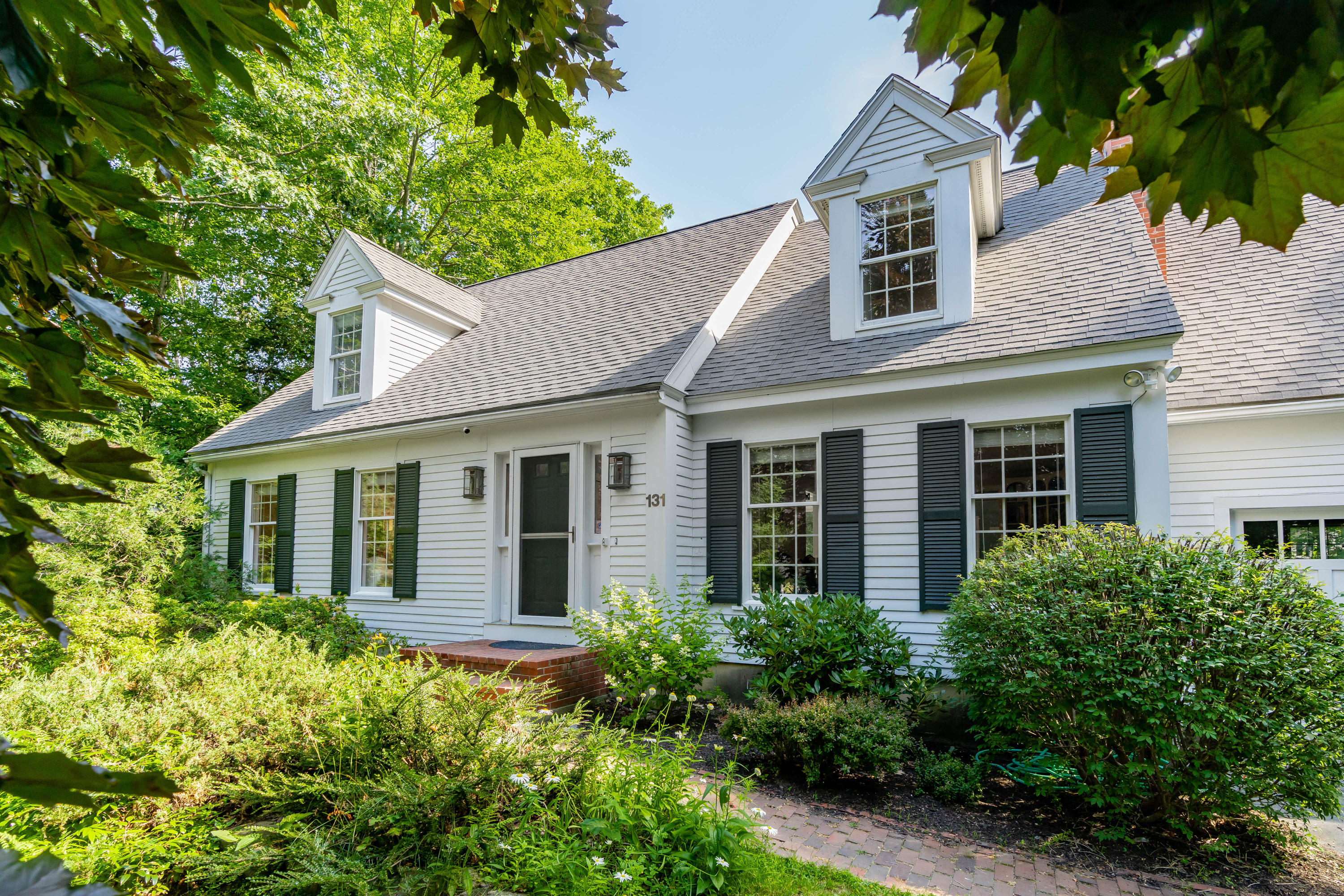 131 Oakwood Drive Yarmouth ME 04096