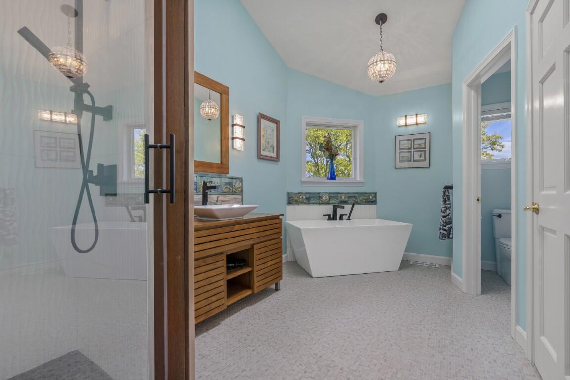236 Lakeside Drive Boothbay Harbor ME 04538