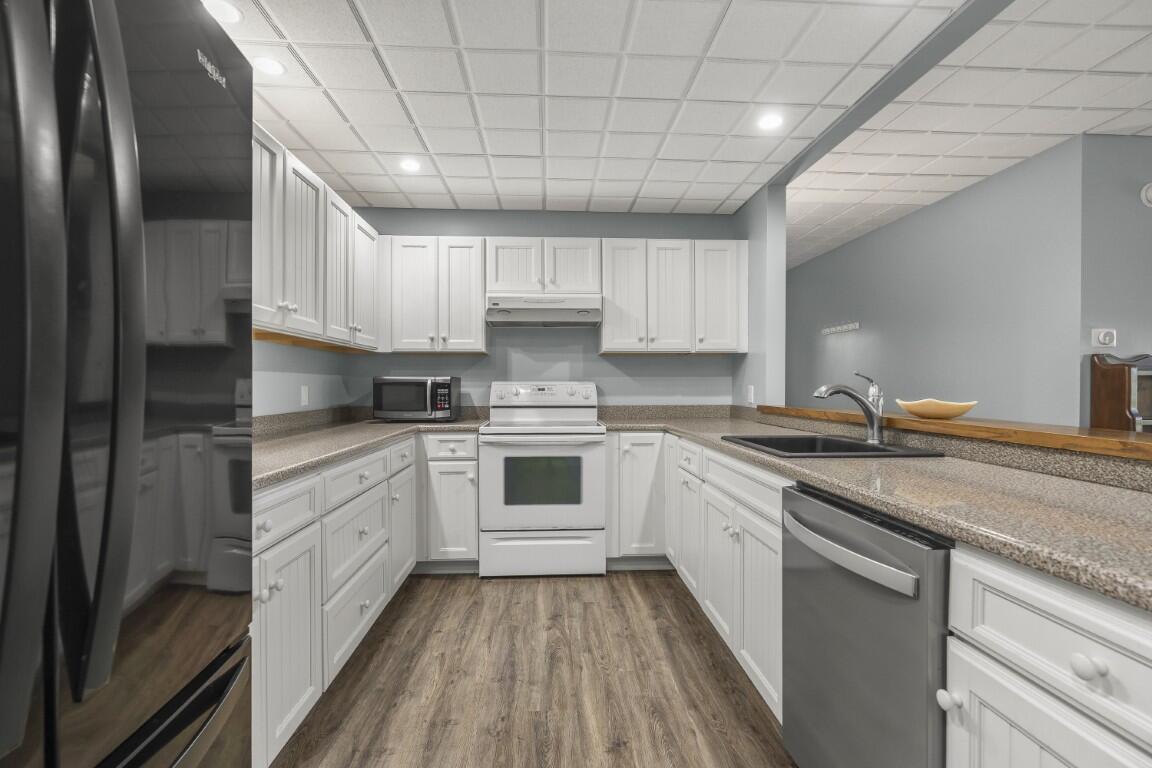 236 Lakeside Drive Boothbay Harbor ME 04538