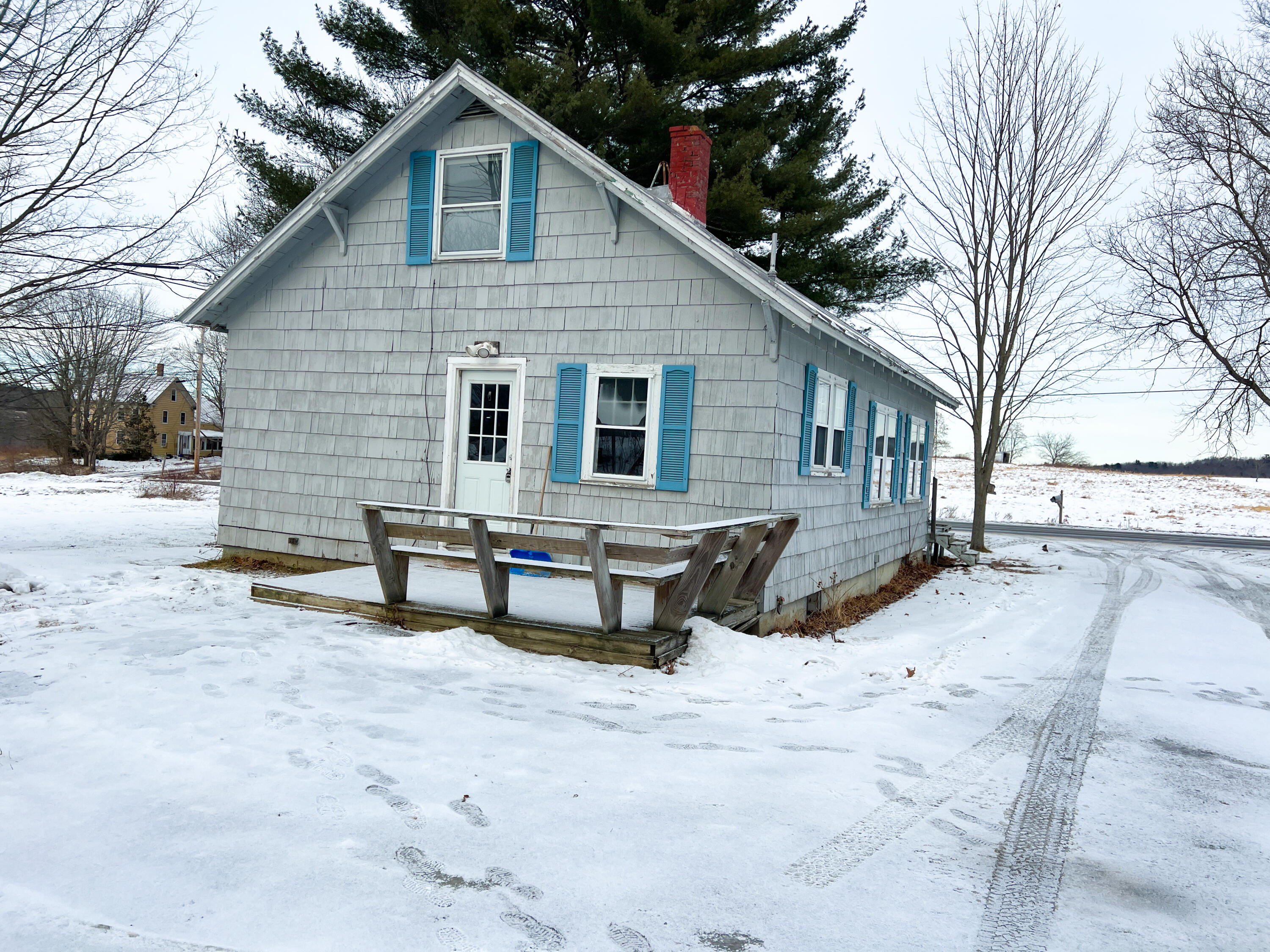 229 County Road Waterville ME 04901
