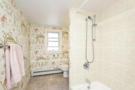 23 Pleasant Street Kennebunk ME 04043