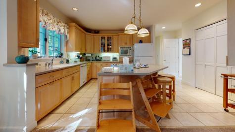 12 Lockwood Drive Kennebunk ME 04043