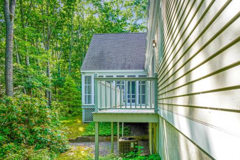 12 Lockwood Drive Kennebunk ME 04043