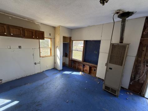 175 Mcnally Road Clinton ME 04927