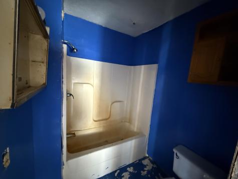 175 Mcnally Road Clinton ME 04927