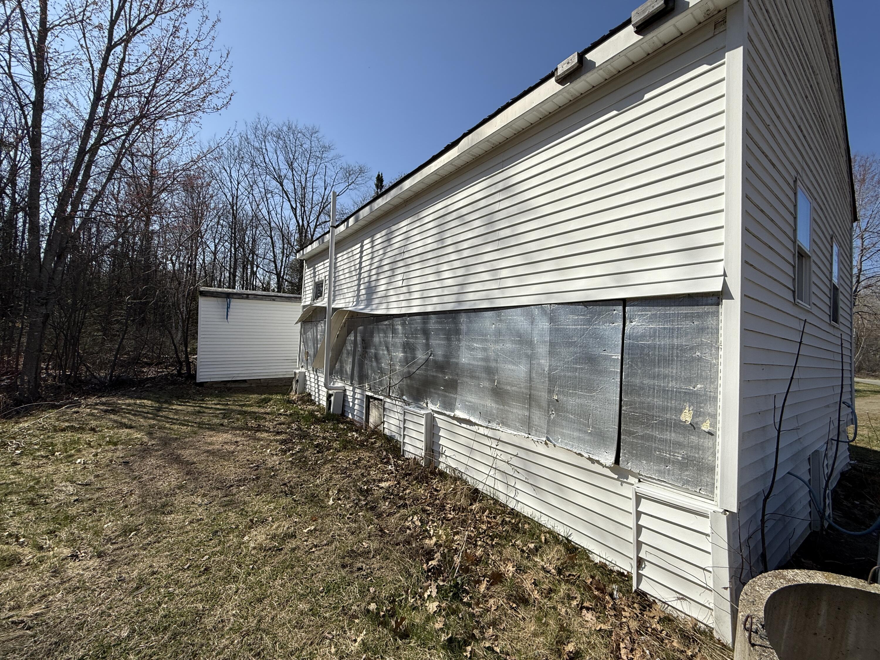 175 Mcnally Road Clinton ME 04927