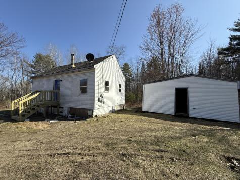 175 Mcnally Road Clinton ME 04927