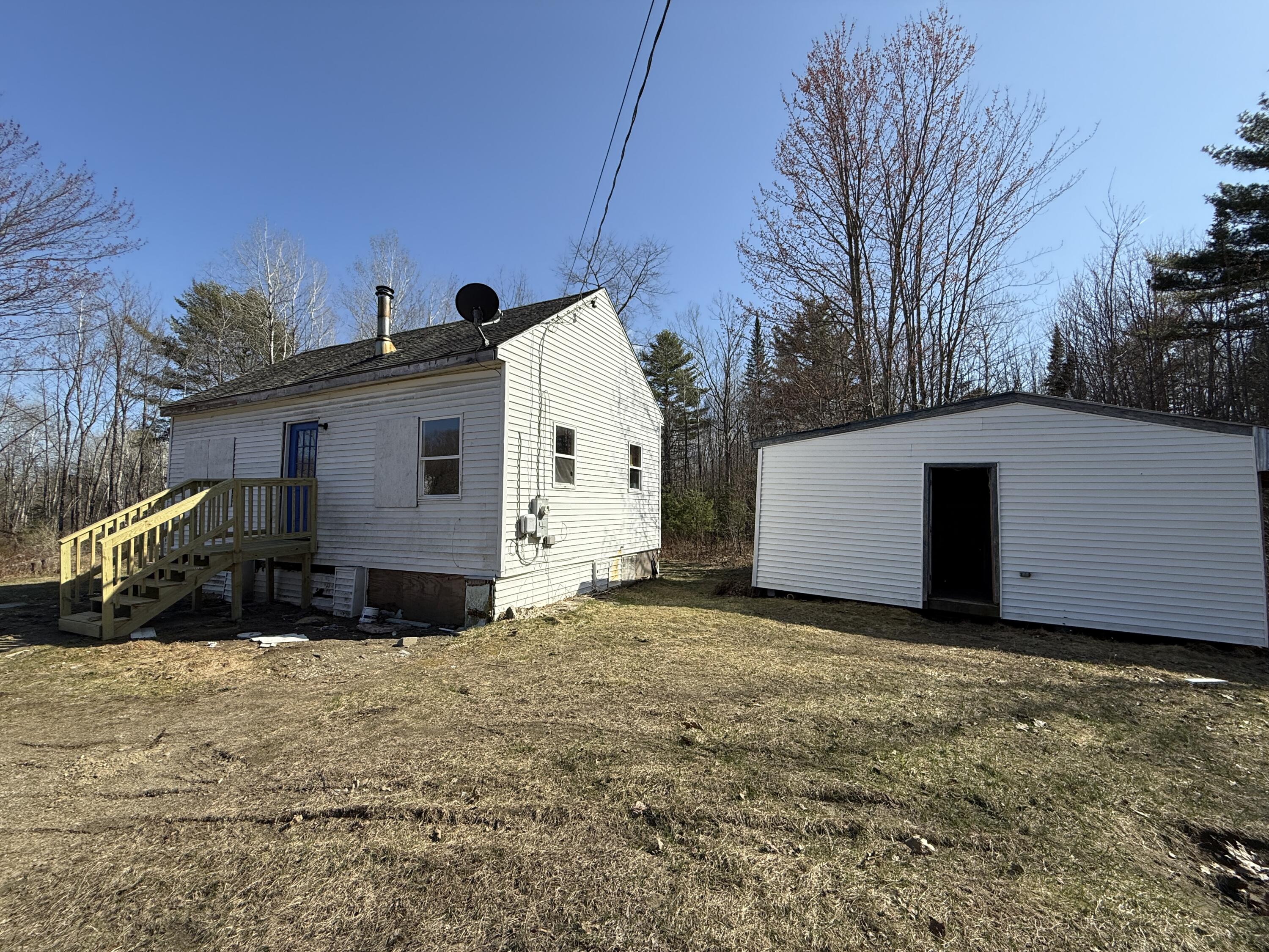175 Mcnally Road Clinton ME 04927