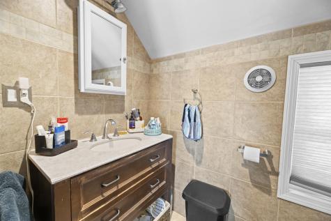 145 Highland Avenue Gardiner ME 04345