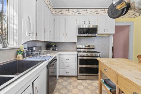 145 Highland Avenue Gardiner ME 04345