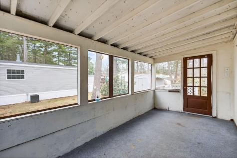 15 Valerie Avenue Brunswick ME 04011