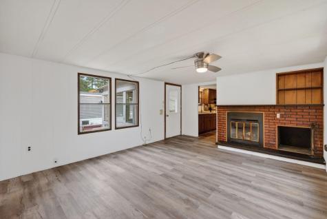 15 Valerie Avenue Brunswick ME 04011