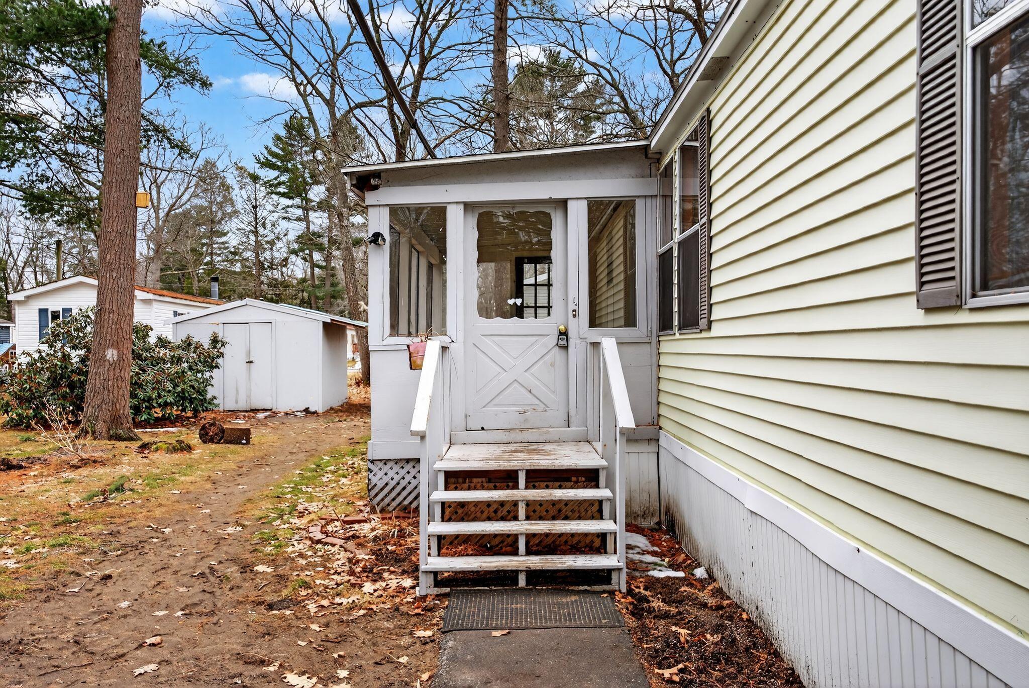 15 Valerie Avenue Brunswick ME 04011