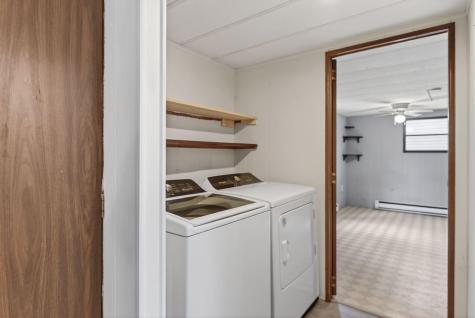 15 Valerie Avenue Brunswick ME 04011