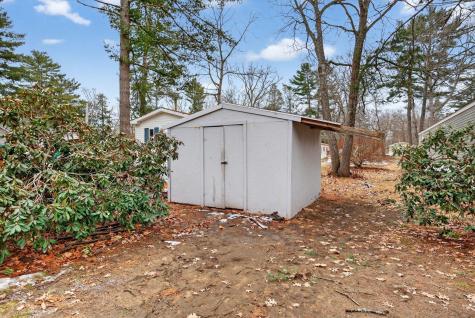 15 Valerie Avenue Brunswick ME 04011