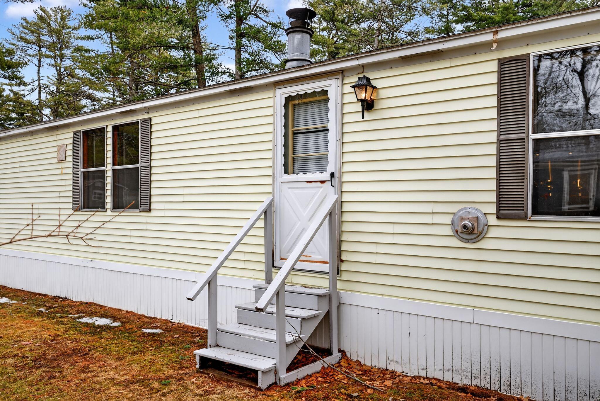 15 Valerie Avenue Brunswick ME 04011