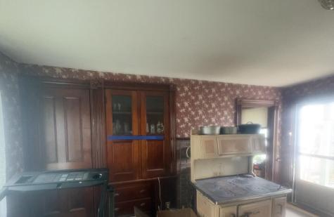 51 Parmenter Road Palermo ME 04354