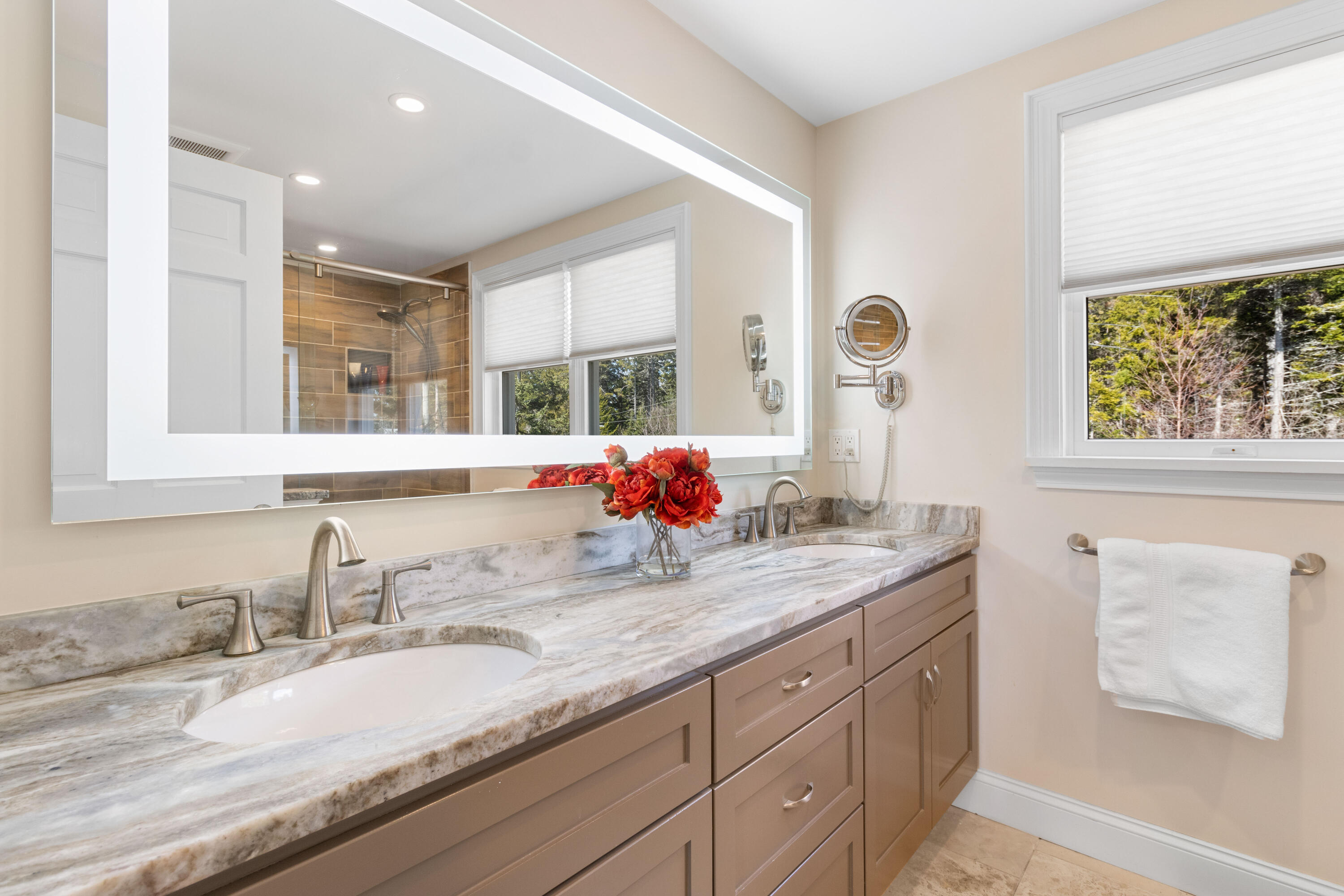 5 Little Dog Path South Thomaston ME 04858