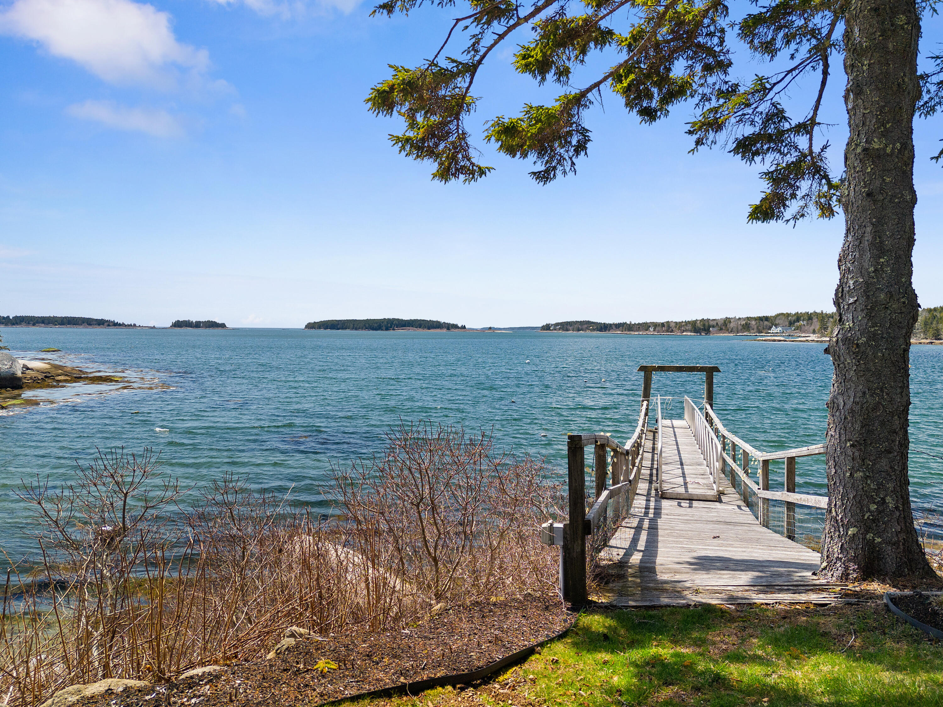 5 Little Dog Path South Thomaston ME 04858