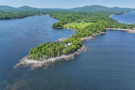 80 Hayfield Way Rockport ME 04856