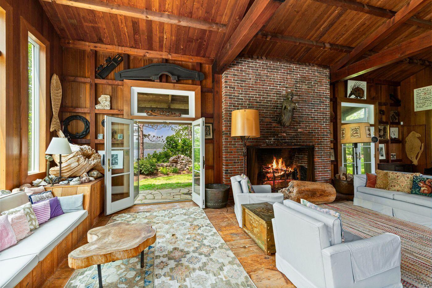 80 Hayfield Way Rockport ME 04856