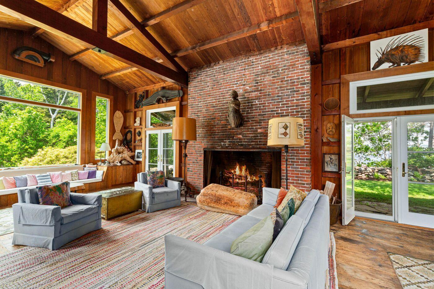 80 Hayfield Way Rockport ME 04856