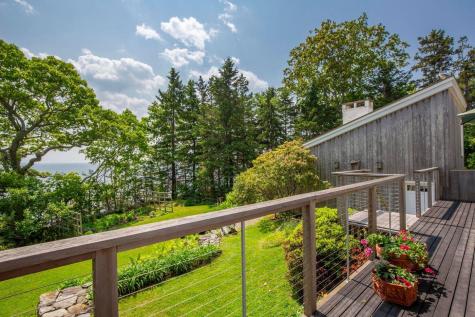 80 Hayfield Way Rockport ME 04856