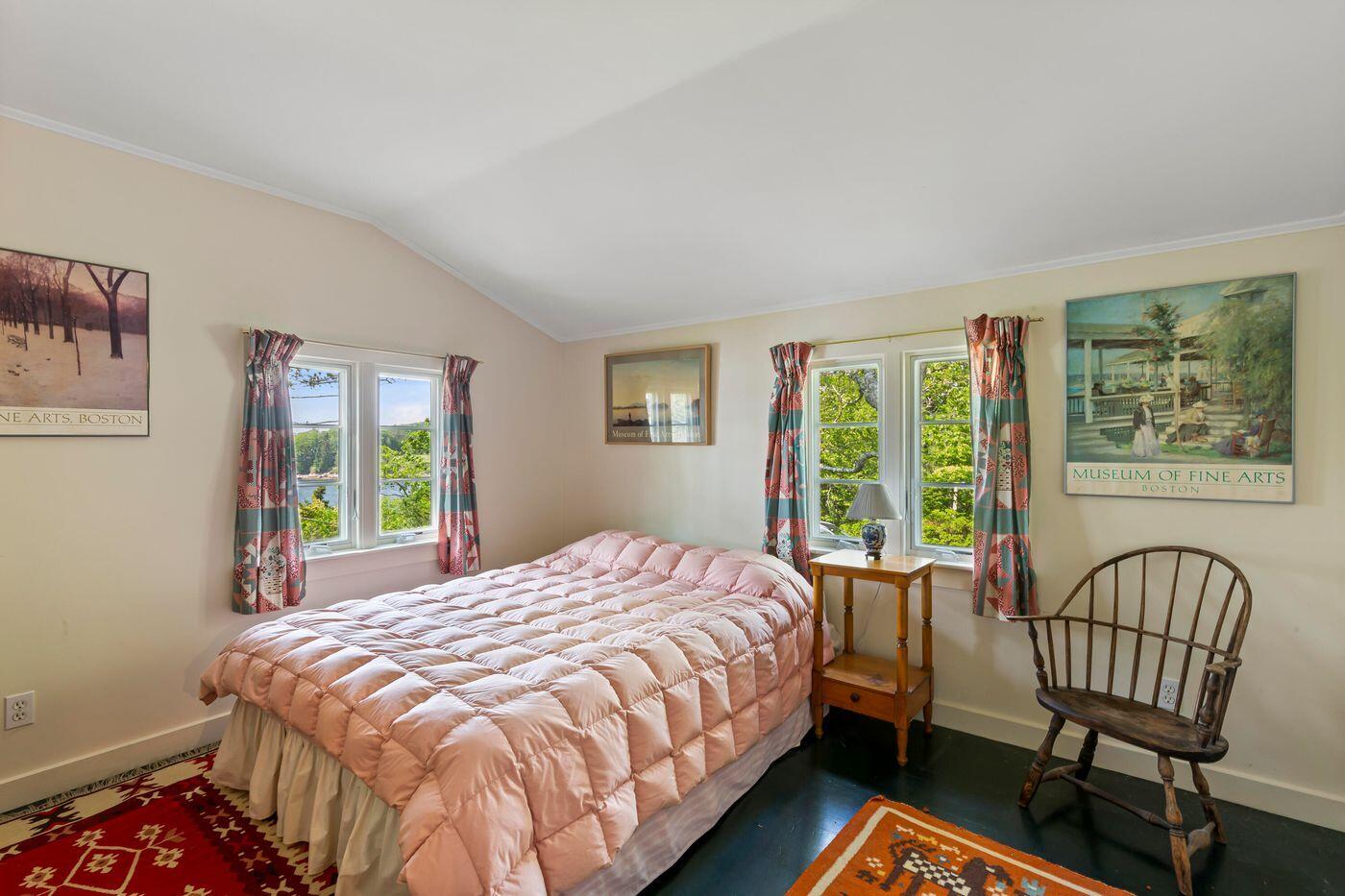 80 Hayfield Way Rockport ME 04856