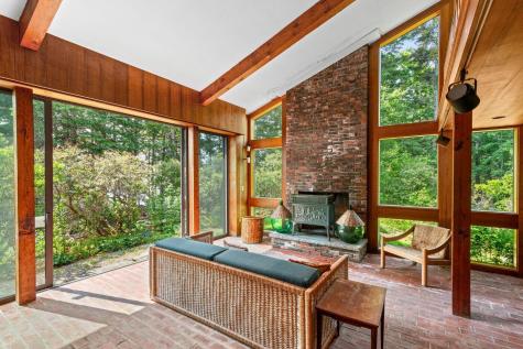 80 Hayfield Way Rockport ME 04856