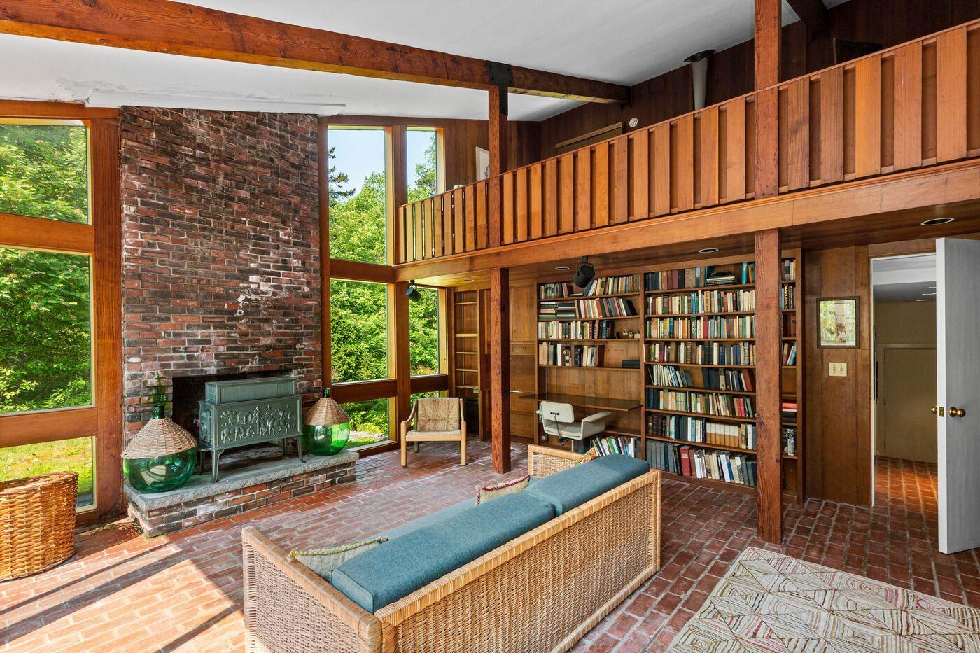 80 Hayfield Way Rockport ME 04856