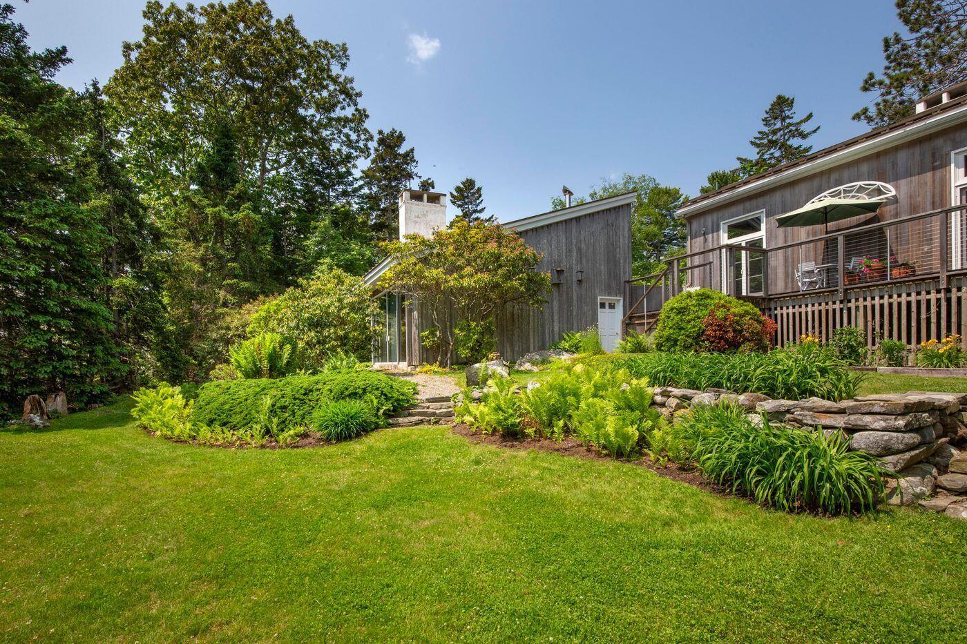 80 Hayfield Way Rockport ME 04856